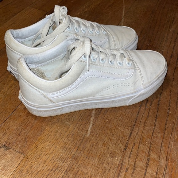 •VANS• OLD SKOOL LOW TOP LACE UP TRIPLE WHITE SNEAKERS VGUC SIZE 6.5 - Picture 7 of 9